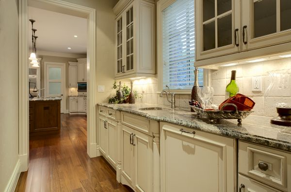 Butlers Pantry Installation in Nacogdoches