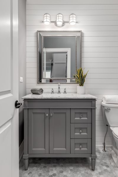 Bathroom Cabinet Installation in Nacogdoches